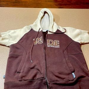 Ride snowboard shirt sleeve hoodie